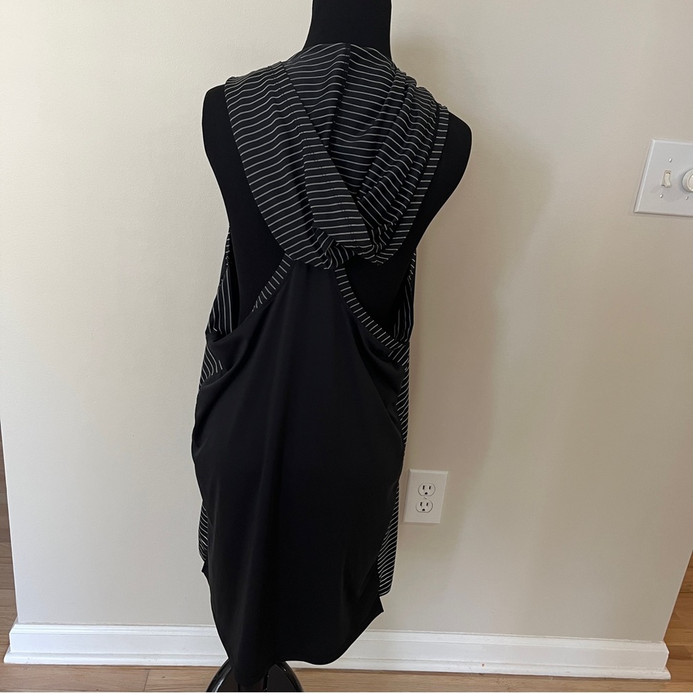 Nike Hooded Dress Cover Up - Picture 2 of 9
